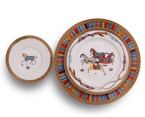 ชุดจานและแก้วพอร์ซเลนเคลือบลายพิมพ์แบบคลาสสิคย้อนยุค 4 ชิ้น ขายส่ง - Product Image 5