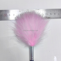 Pinceau de maquillage imprimé latent scène de crime rose manche en bois plume de dinde ventilateur pour application de poudre fluorescente sur les ongles