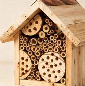 Hôtel pour insectes en bois personnalisé, pour jardin, extérieur, habitat pour abeilles, papillons, fourniture en gros - Product Image 1