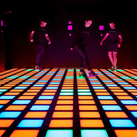 Lumière de sol LED interactive à changement de couleur RVB, activée par le toucher, sensible à la pression, pour jeux et danse, en matériau ABS, 300x300mm MH-057