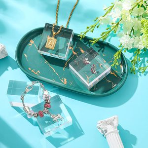 Présentoir carré transparent écologique en acrylique Support de collection de bijoux et de parfums mobile - Product Image 6