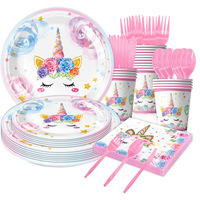 Kit de Vaisselle Thème Licorne Nuage pour 10 Personnes, Idéal pour la Fête d'Halloween, la Journée des Enfants, et les Décorations de Premier Anniversaire de Bébé Fille Motif Licorne de Dessin Animé