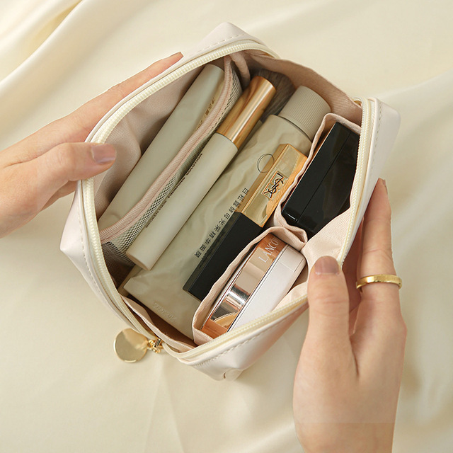 2025 High Quality Pu Vegan Leather Cosmetic Makeup Bag Waterproof Toiletry Bag Leather Zipper Pouch Storage Bag
