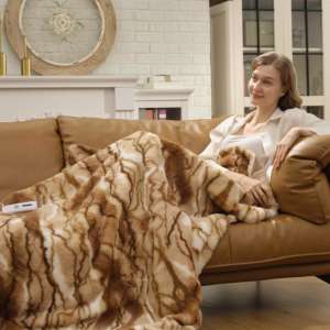 Cast بطانية كهربائية رمي وسادة فرو الأرنب الناعمة شال الركبة الدافئ للمنزل الشتاء - Product Image 1