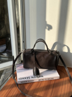 Sac cylindrique en cuir tanné végétal Crystal avec surpiqûres contrastées, mini sac de voyage rétro, vente en gros, commande