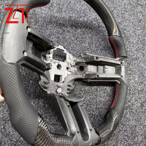 Le volant en fibre de carbone <span class=keywords><strong>GT</strong></span> Red <span class=keywords><strong>Line</strong></span> de la <span class=keywords><strong>Ford</strong></span> Mustang convient aux modèles 2012 à 2014 - Product Image 3