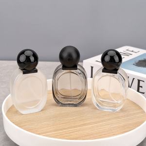 Flacon de parfum haut de gamme de 30 ml à pression, grande capacité, séparateur, recharge pour cosmétiques de voyage et aromathérapie - Product Image 1