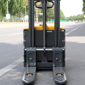 CE Certified <strong>Electric</strong> <strong>Stacker</strong> Forklift 3M 4M <strong>Straddle</strong> <strong>Stacker</strong> with Lithium Battery 1.2t 1.5t 3300lbs Capacity for Warehouses - Product Image 6