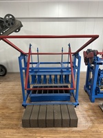 Machine de fabrication de briques manuelle africaine sans levier électrique Principe Machine mobile de formage de blocs de béton