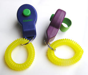 Anillo de entrenamiento con silbato para perros y mascotas, entrenador para cachorros - Product Image 3