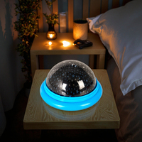 Projecteur d'étoiles USB Lumière de projection d'étoiles à LED moderne Soucoupe volante UFO Ciel de nuit Projecteur de sommeil Lumière principale d'étoiles en ABS