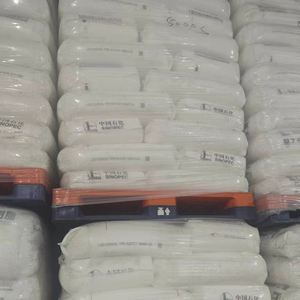 Gránulos Vírgenes de HDPE FJ00952, Gránulos Vírgenes y Reciclados de HDPE/LDPE/LLDPE/PP/ABS/PS, Grado Película, Materia Prima Plástica - Product Image 2