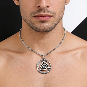 Yunnique – pendentif triangulaire Viking en acier inoxydable, design géométrique, collier pour hommes, style rétro Punk, bijoux à breloque Dragon creux - Product Image 4