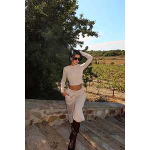 Ensemble 2 pièces Rapha pour l'été : T-shirt et short au-dessus du genou, style décontracté - Product Image 2