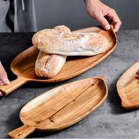 Plateau de présentation de sushi en bois d'acacia écologique avec logo personnalisé, design moderne, motif de feuilles, forme de feuille, avec poignée