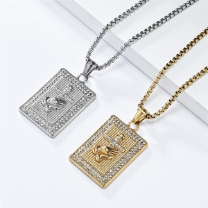 Collier Croix Mains Pliées Plaqué Or Hip-hop avec Zircon Incrusté, Bijou Pendentif Chrétien - Product Image 2