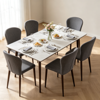 Chaise empilable à cadre métallique et pieds en bois grainé pour salle à manger et événements