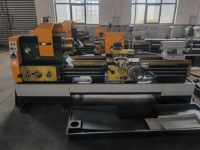 Tour manuel horizontal robuste CS6150 CS6250 avec mandrin traversant 82/105 mm, conventionnel