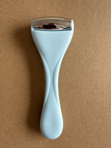 Hochwertiger Mini-Kühlender Anti-Falten Gesichts- und Augenmassagegerät Schönheitsprodukt zur Verbesserung Dunkler Augenringe - Product Image 3