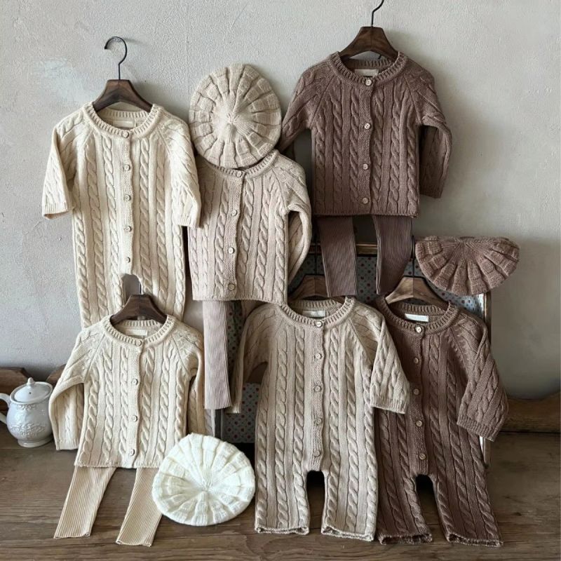 Spanish Knitted Baby Clothes Wholesale OEM Available