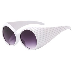 แว่นกันแดดทรงแคทอายย้อนยุค De Yi Optics กรอบพลาสติกสีดำ ป้องกันรังสียูวี 400 แฟชั่นสำหรับผู้หญิง - Product Image 5