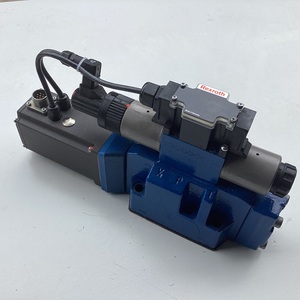 วาล์วปรับสัดส่วน 4WRTE16W6-200L-4X, วาล์วควบคุมทิศทางแบบควบคุมด้วยสัญญาณนำร่อง R901022813, ระบบไฮดรอลิกตอบสนองเร็ว 350 บาร์ - Product Image 3
