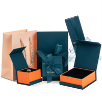 Boîte cadeau en papier OEM ODM avec insert en mousse magnétique rigide en carton sur mesure pour l'emballage de produits électroniques