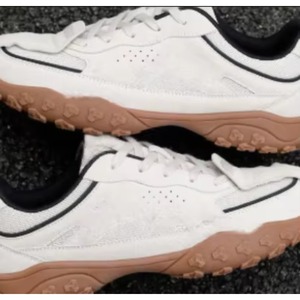 Chaussures de sport décontractées de style designer, en daim de haute qualité, semelle extérieure en caoutchouc, fermeture à lacets, tendance mode, antidérapantes, amortissantes - Product Image 3