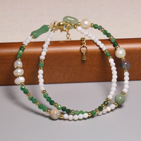 Collier ras du cou géométrique tendance fait main plaqué or 18 carats avec perles vertes de jade et breloque imitation perle, cadeau pour femme
