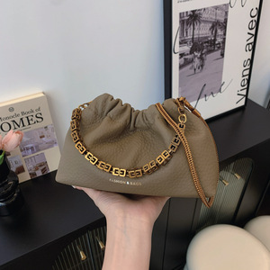 Bolso de Hombro <span class=keywords><strong>con</strong></span> Cadena, Estilo Coreano, Plisado, Texturizado, Tipo Nube, Simple, Moderno, Casual, de Poliéster, Primavera 2026 - Product Image 6