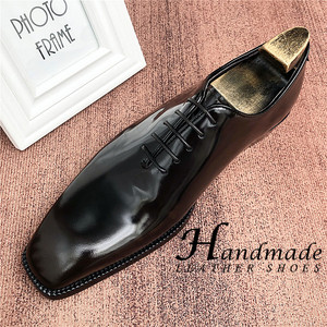 Zapatos formales de hombre de cuero genuino con corte lateral y acabado perlado, estilo británico, zapatos casuales de negocios, zapatos de novio para boda - Product Image 1