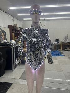 Costume de <span class=keywords><strong>robot</strong></span> LED de luxe pour <span class=keywords><strong>femme</strong></span> avec miroir et échasses lumineuses – Tenue de scène pour soirée, boîte de nuit, performance Drag Queen - Product Image 5