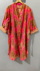 Bata Larga de Mujer con Estampado de Tigre Rosa, Cuello en V, Manga Tres Cuartos, Tejido Suave, Ropa de Estar por Casa, Pijama de Verano - Product Image 2