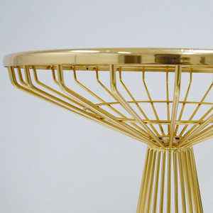 Table de bar à cocktails en acier sur mesure pour l'extérieur avec un design moderne pour les événements en plein air - Product Image 4