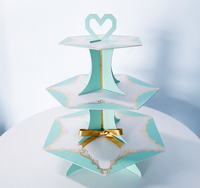 Elegante Caja de Papel Cuadrada para Cupcakes con Cristales Acuamarina y Patrón de Encaje Dorado para Decoración de Mesa de Postres en Bodas de Lujo 2026