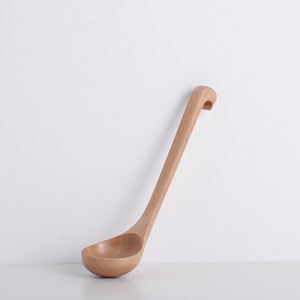 Juego de 3 cucharas de sopa de madera con gancho, utensilios de cocina ligeros de madera maciza natural para servir y cocinar - Product Image 2