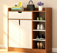 Meuble à chaussures simple et moderne en bois blanc chaud, type armoire, avec rangement et cloison, idéal pour les entrées étroites et les petits appartements