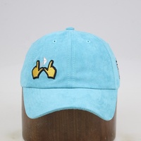 Casquette de baseball non structurée en daim premium à 6 panneaux avec broderie 3D personnalisée et sangle contrastante avec boucle métallique