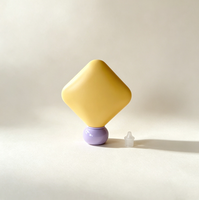 Vente en gros de flacons en plastique carrés jaunes de 40/60 ml, pour démaquillant, crème solaire, sérums, lotions, flacons cosmétiques rechargeables