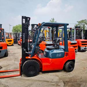 รถยกดีเซลมือสองขนาด 2.5 ตัน พร้อมระบบเลื่อนข้าง ยกสูง 3 เมตร ยางตัน/ยางลม - Product Image 4