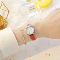 Ensemble de montres tendance pour filles d'école primaire Petite fille Mignonne Montre pour enfants Montre électronique à quartz pour enfants