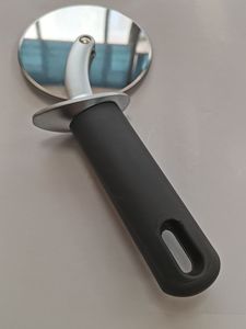 Durable <strong>Pizza</strong> <strong>Cutter</strong> Zinc Alloy Wheel with TPE Non-slip Handle Stainless Steel <strong>Pizza</strong> Slicer for <strong>Pizzeria</strong> Home Baking - Product Image 2