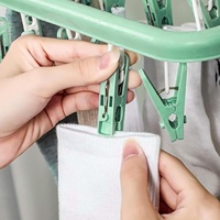 Support de séchage en plastique pliable 32 clips pour chaussettes et sous-vêtements