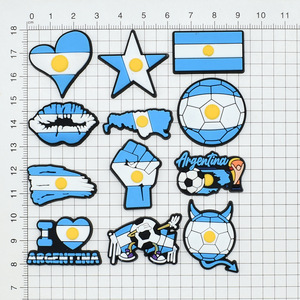 Nouveaux styles d'accessoires pour sabots de football argentin, breloques de chaussures en PVC souple DIY, décorations en vrac pour chaussures avec drapeau argentin, cœur et étoile - Product Image 2
