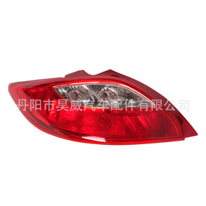 ไฟท้ายรถมาสด้า M2 สีแดงแบบ LED สำหรับรถแฮทช์แบค อะไหล่ทดแทน - Product Image 1