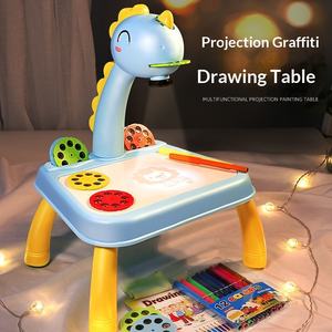 Çok Fonksiyonlu Çocuklar İçin Karikatür Şekilli Projeksiyonlu Renkli Kutu Ambalajlı Kağıt Çizim Tahtası - Product Image 1
