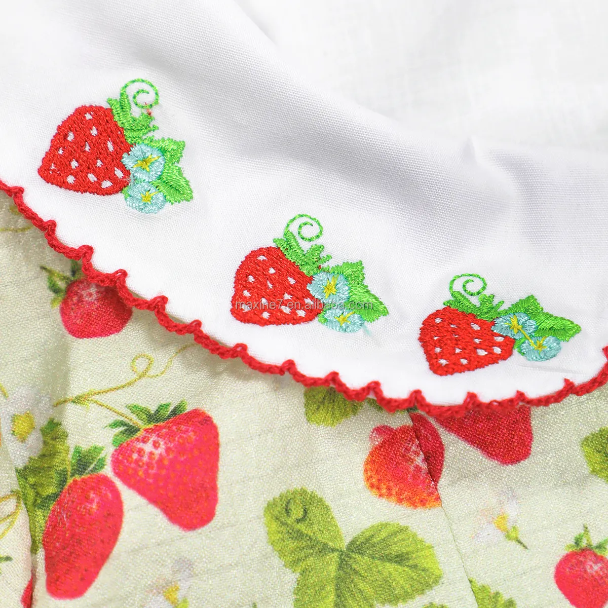 הגעה חדשה קיץ בגדי ילדים מותאם אישית רקמת תותים שרוולים נפוחים שמלת תינוק קיץ שמלת ילדה פעוט