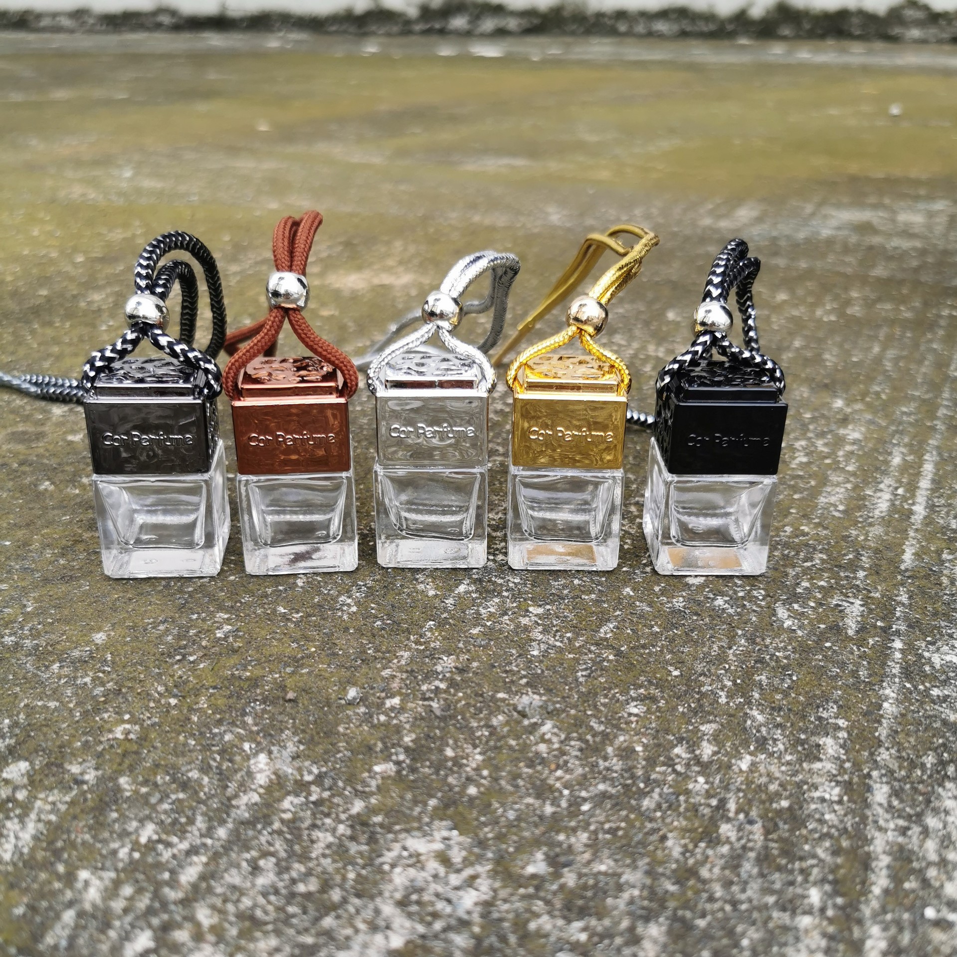Hanging Car Perfume Glass Bottle Essential Oil Diffuser, Aromatherapy Car Air Freshener