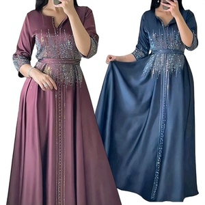 Nouvelle Robe Longue en Satin pour Femmes Musulmanes, Coupe Trapèze, Col en V, Manches Longues, Ceinture, Soirée, Strass Scintillants, 2026 - Product Image 1