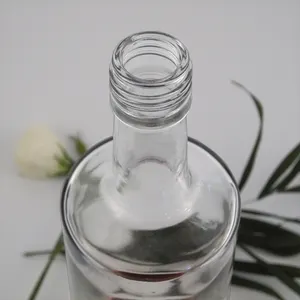 Toptan 750ml şeffaf cam şarap likör şişesi silindirik cam brendi cin Rum tekila votka ruhları kapaklı şişe